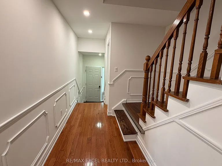 50 Shootfield Cres — Photo 13