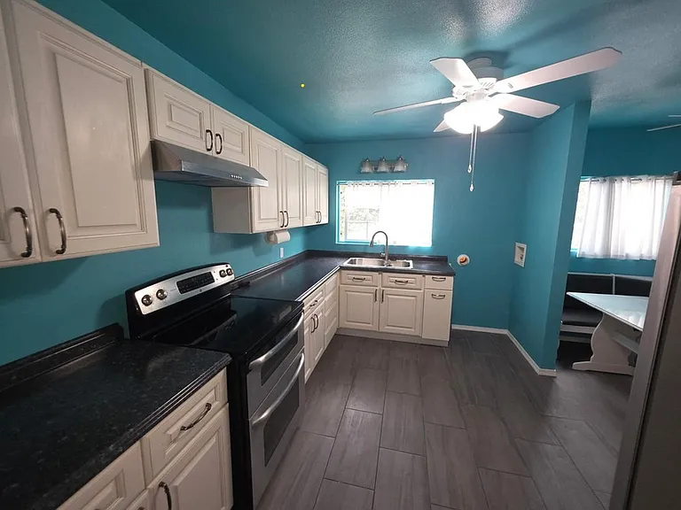 231 Sea Vale St #231 — Photo 1