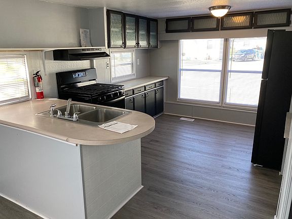 3rd image of 501 Eastmoor Dr