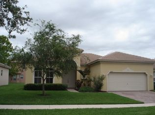 5623 Place Lake Dr, Fort Pierce, FL 34951