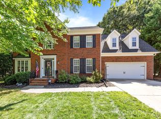 6932 Curlee Ct, Charlotte, NC 28277