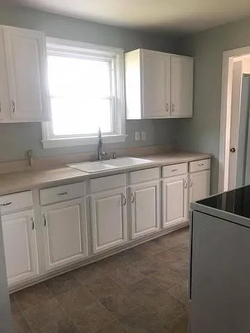 3 bed, 1500 sqft, $2,100 — Photo 3
