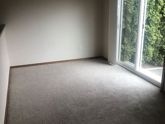 4th image of 205 Thompson Ln Unit C