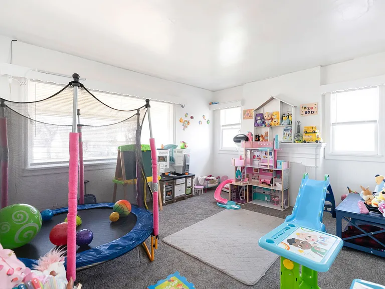 654 N 100 E #1 — Photo 17