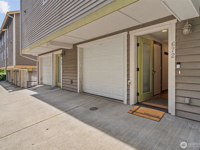 672 NE 40th St, Seattle, WA, 98105