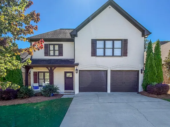 216 English Village Cir, Gardendale, AL 35071