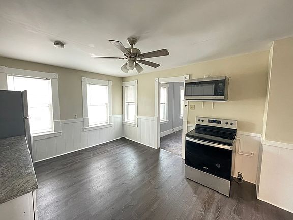 3rd image of 139 W Hollis St #2