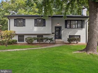 7386 Roxbury Ave, Manassas, VA 20109