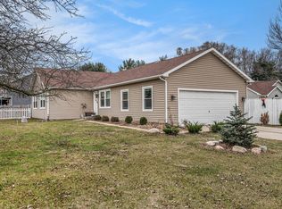 23465 Springriver Dr, Elkhart, IN 46516