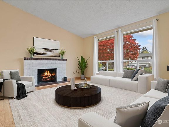 4th image of 1614 154th St E