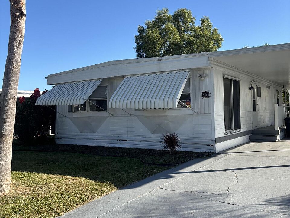 1st image of 37 El Camino Real