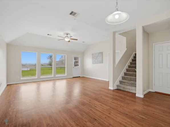 34 San Simeon Dr, Manvel, TX 77578