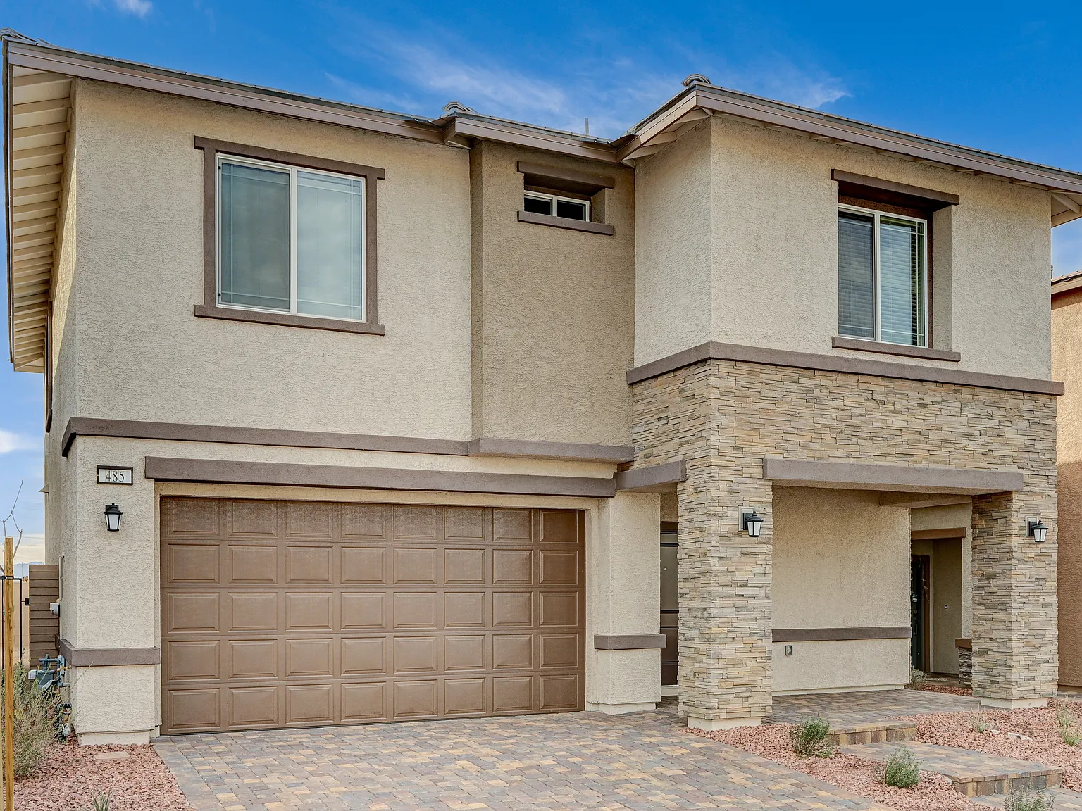 3 bed, 2472 sqft, $2,900 — Photo 3