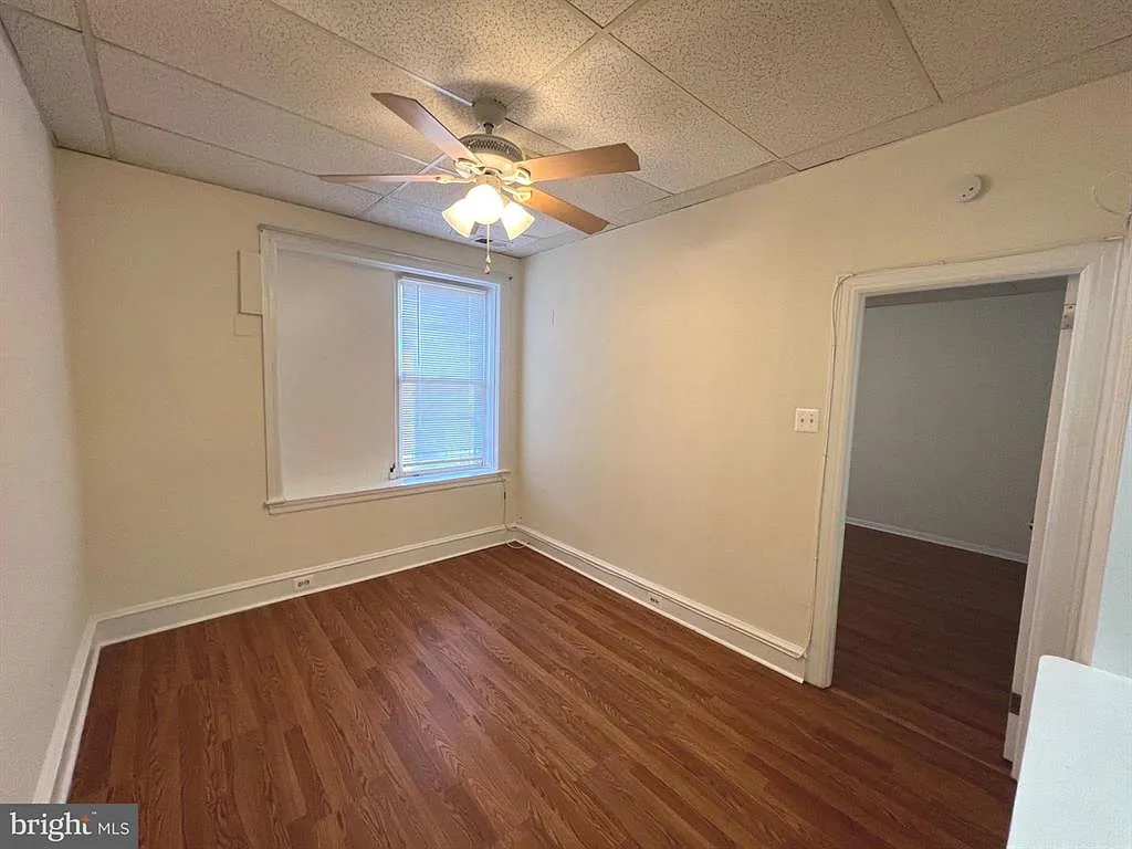 7979 Oxford Avenue - 2nd Fl — Photo 4
