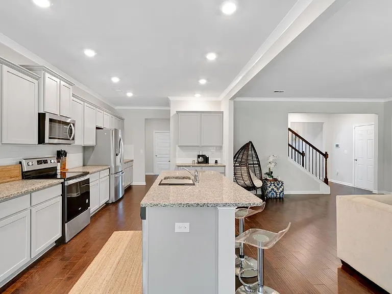 1398 Harlequin Way — Photo 11