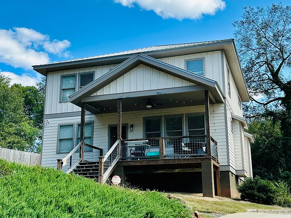 187 Poplar St