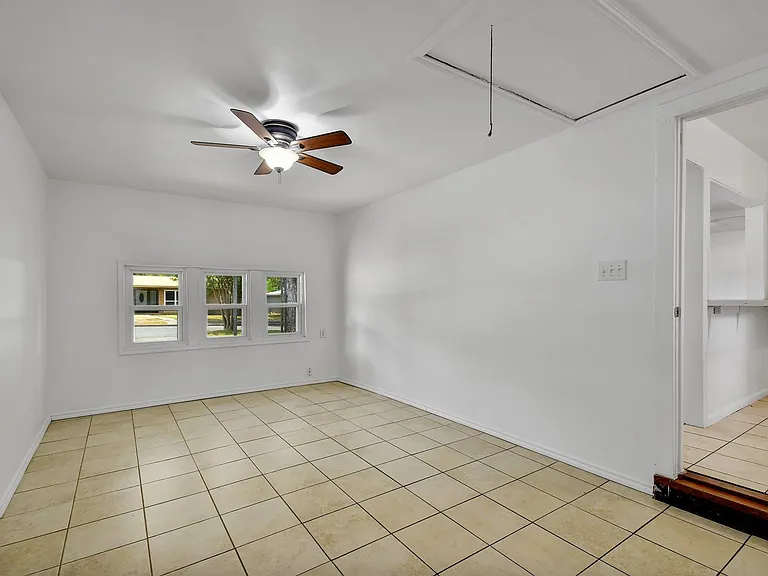 430 Beryl Dr — Photo 11