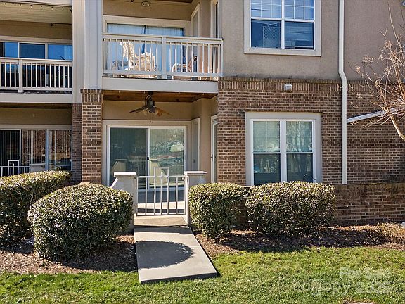 3rd image of 103 Pier 33 Dr Unit 207