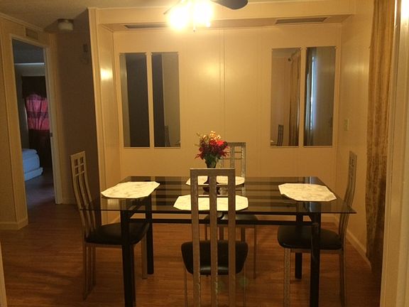 4th image of 2052 Gold St. ## 118