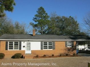 1917 Roxie Ave, Fayetteville, NC 28304