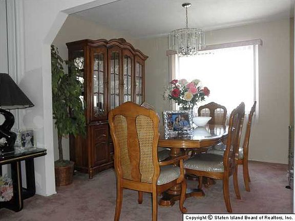5th image of 405 Abingdon Ave