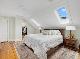 13 King St FLOOR 2, East Greenwich, RI 02818