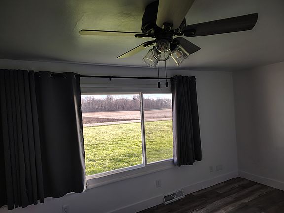 4th image of 7618 Carroll Rd