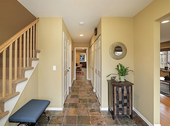 2nd image of 751 Orleans Dr