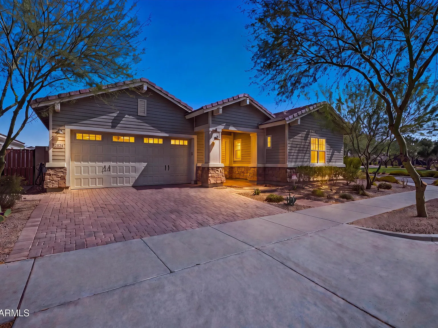 4 bed, 3.5 bath, 3161 sqft, $4,700 — Photo 1