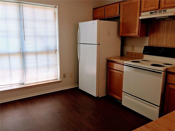 5th image of 1485 Brook Meadow Cir