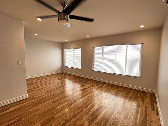 2nd image of 911-915 Lincoln Blvd #7