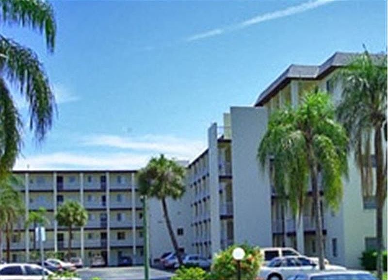 1st image of 3943 Lake Bayshore Dr