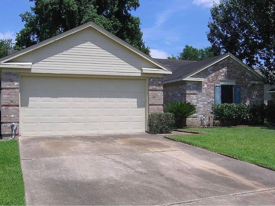 1st image of 2627 Chimneystone Cir
