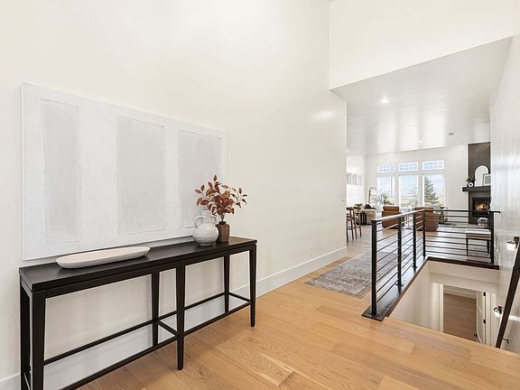 3rd image of 6309 Foundry Ct