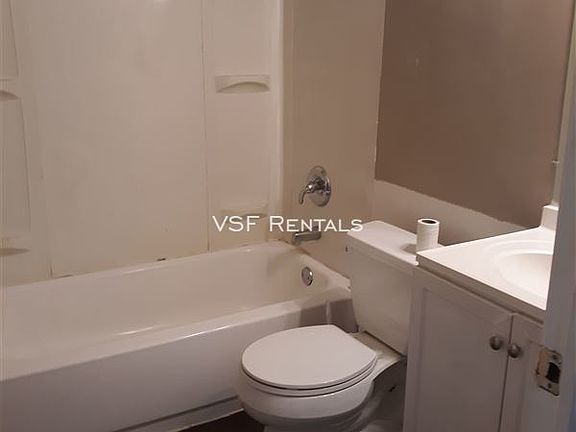 3rd image of 275 Medford St APT 11