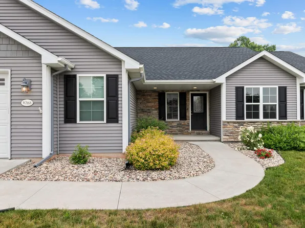 W7168 Fox Hollow Ln, Greenville, WI 54942