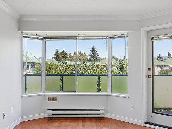 4th image of 2964 Trethewey St #403