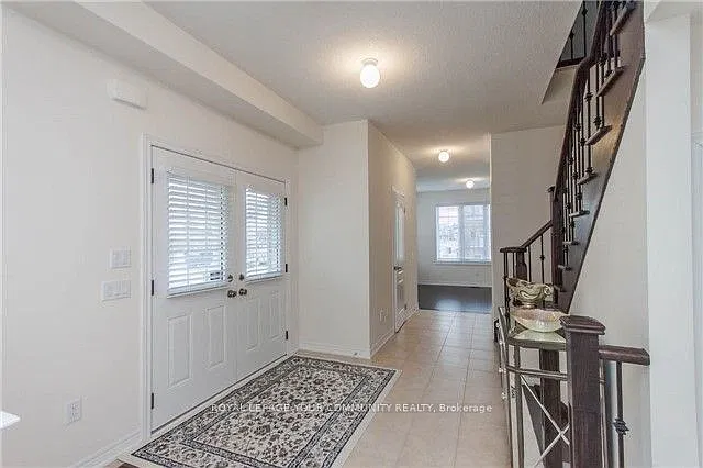 3 bed, $3,500 — Photo 2