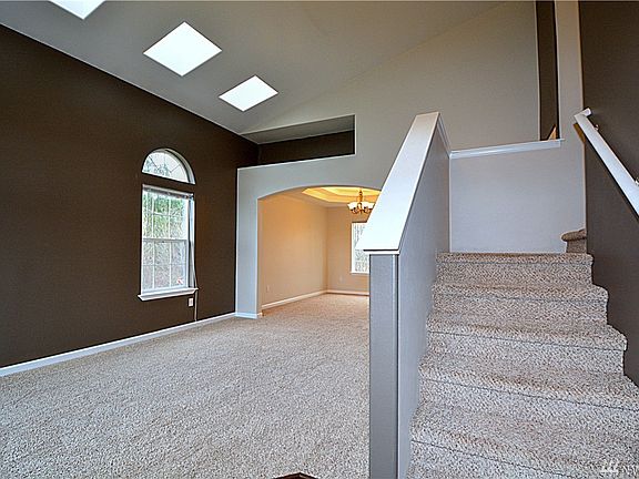 3rd image of 7318 33rd Pl NE