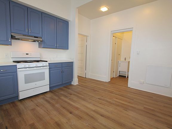 3rd image of 1782 Pacific Ave APT 3