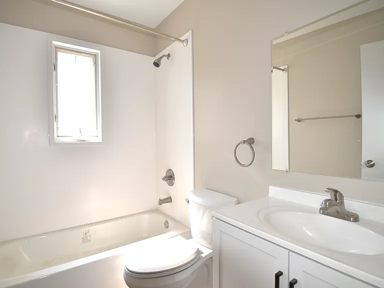 1122 Alcliff Ln — Photo 7