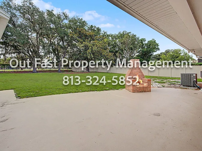 639 Howard Ave — Photo 52