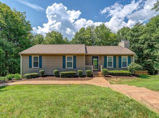 6643 Sugar Ridge Dr, Roanoke, VA 24018