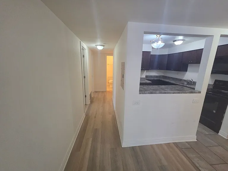 1100 Church — Photo 18