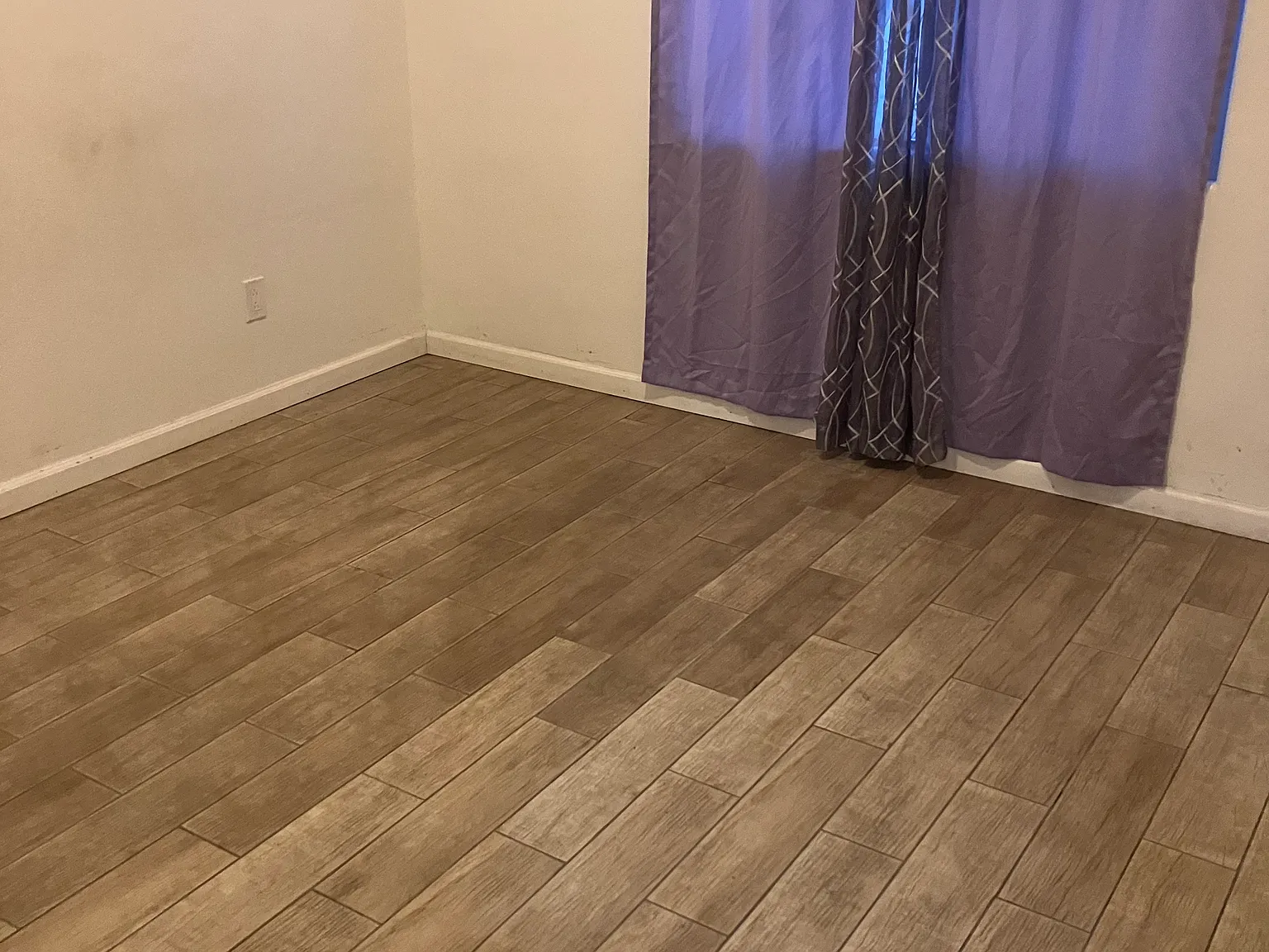 4 bed, 1435 sqft, $2,300 — Photo 3