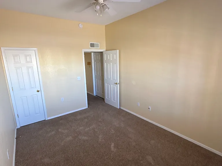 3960 Schooner Loop — Photo 10