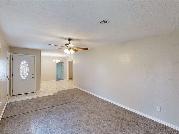 4th image of 727 NW 36th St