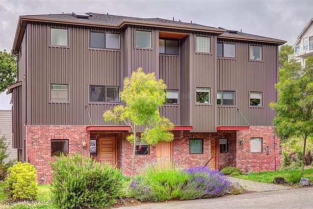 North unit / Furthest right