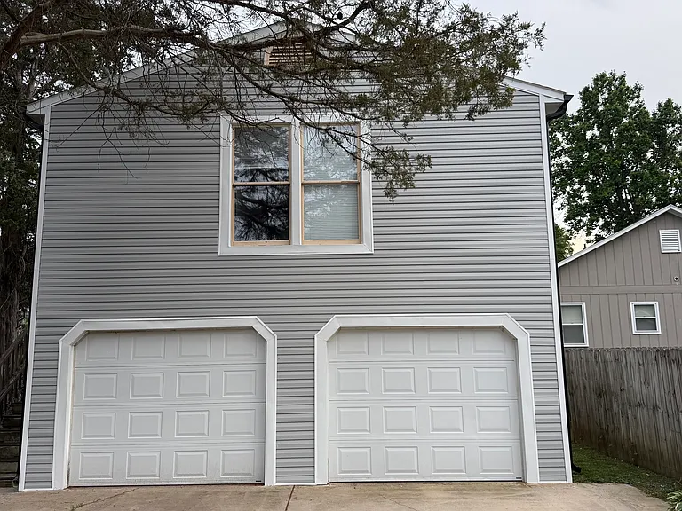 512 Old Mill Rd — Photo 3