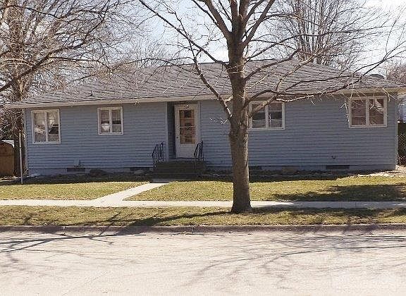 3rd image of 309 W Oak St